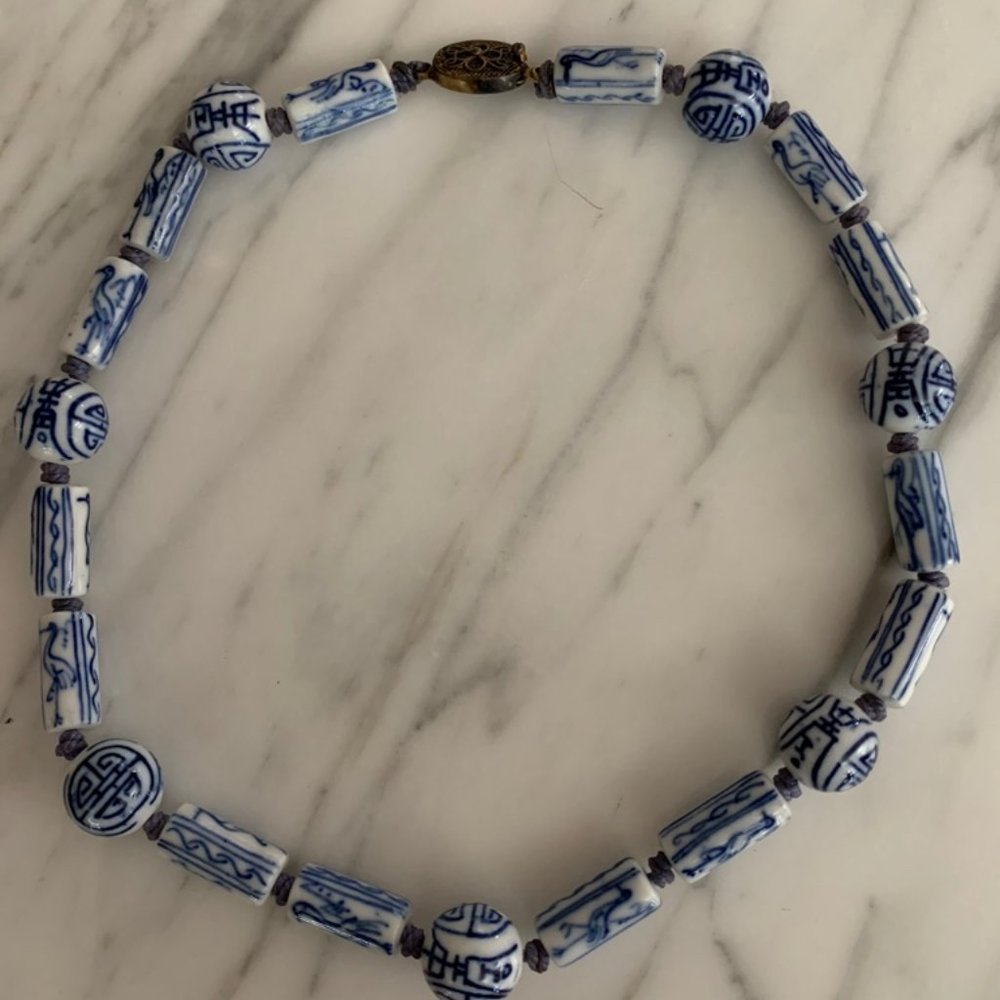VINTAGE PORCELAIN Necklace
